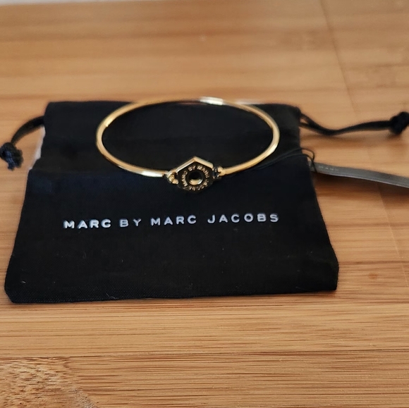 NWT Marc Jacobs Gold Tone Bracelet - Picture 6 of 7